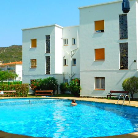 Apartamento Mas Oliva Roses Esterno foto