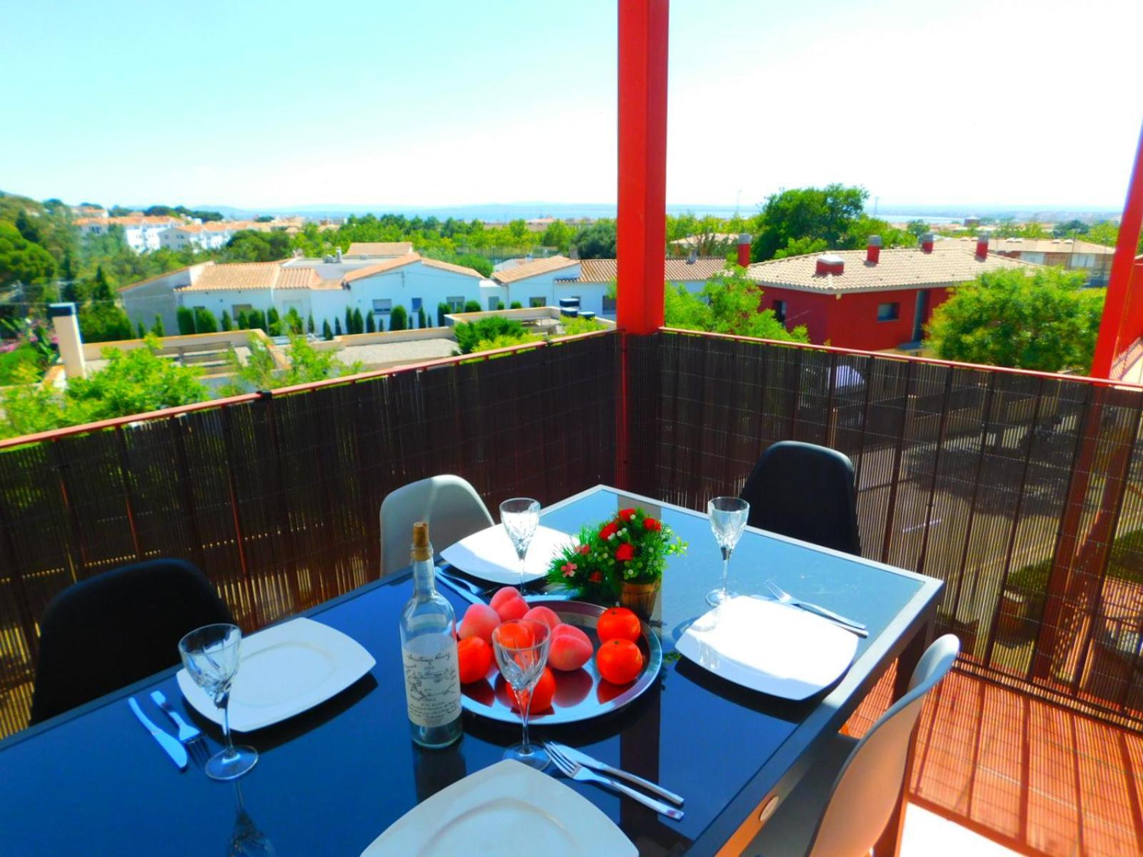 Apartamento Mas Oliva Roses Esterno foto